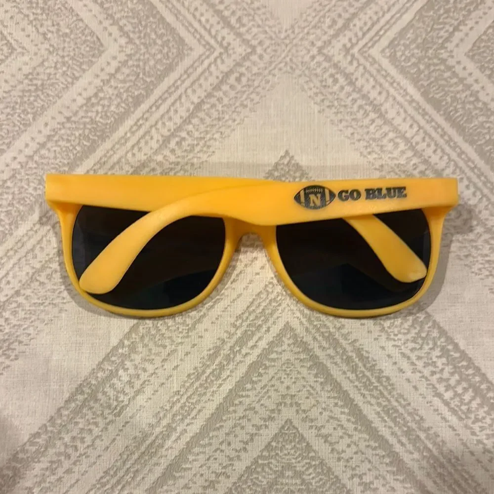 Box of 25 Yellow Sunglasses with Black Lenses - Football N Go Blue (Brand New)